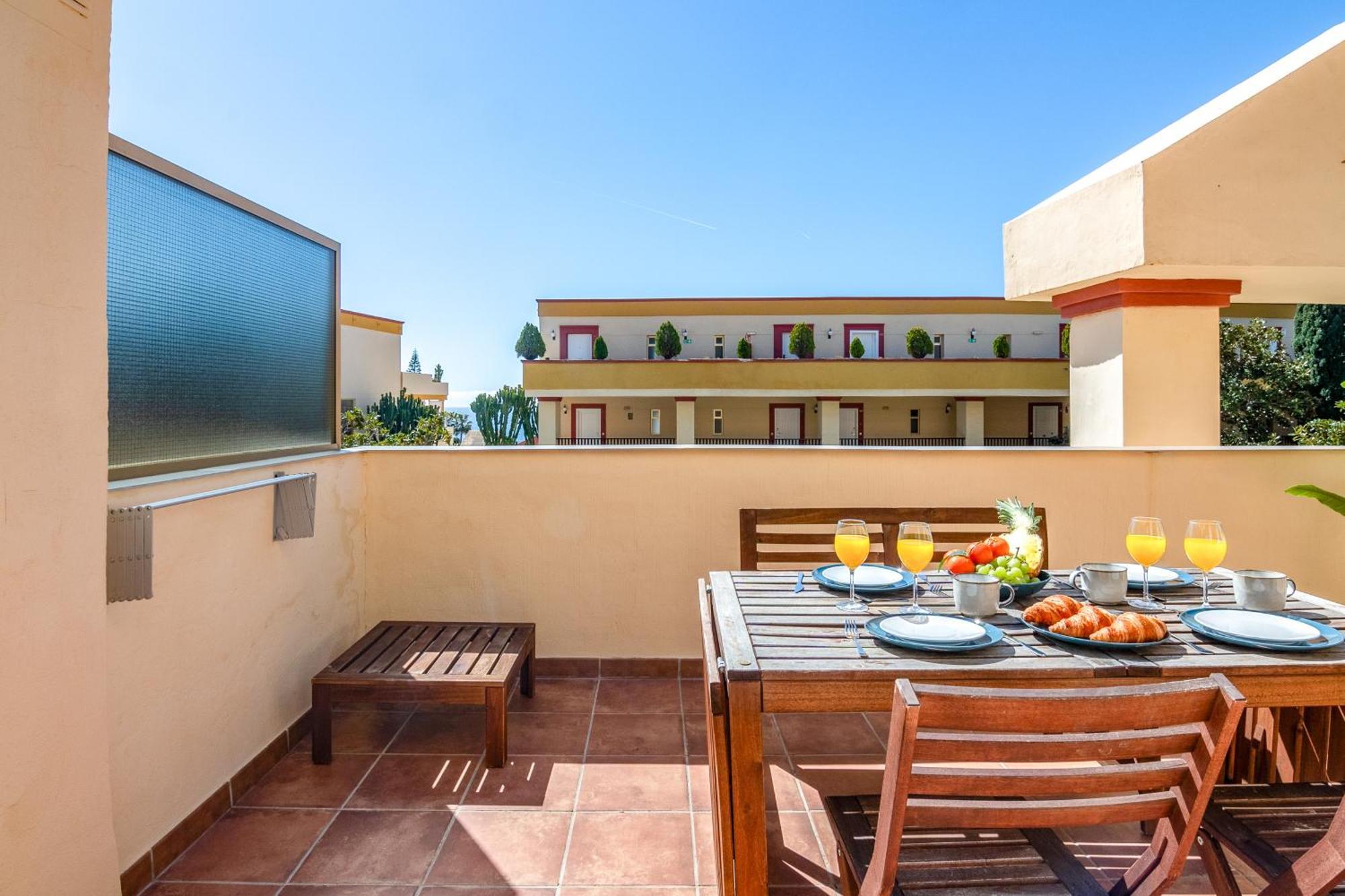 Oleholidays 224 Romana Playa Con Vistas Al Mar Marbella Dış mekan fotoğraf